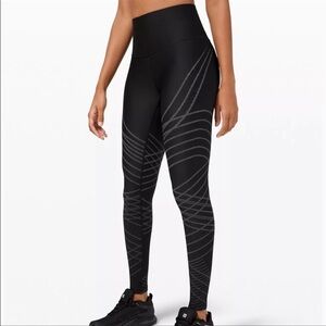 Lululemon Mapped Out HR tight  28”Size 4 Color Black